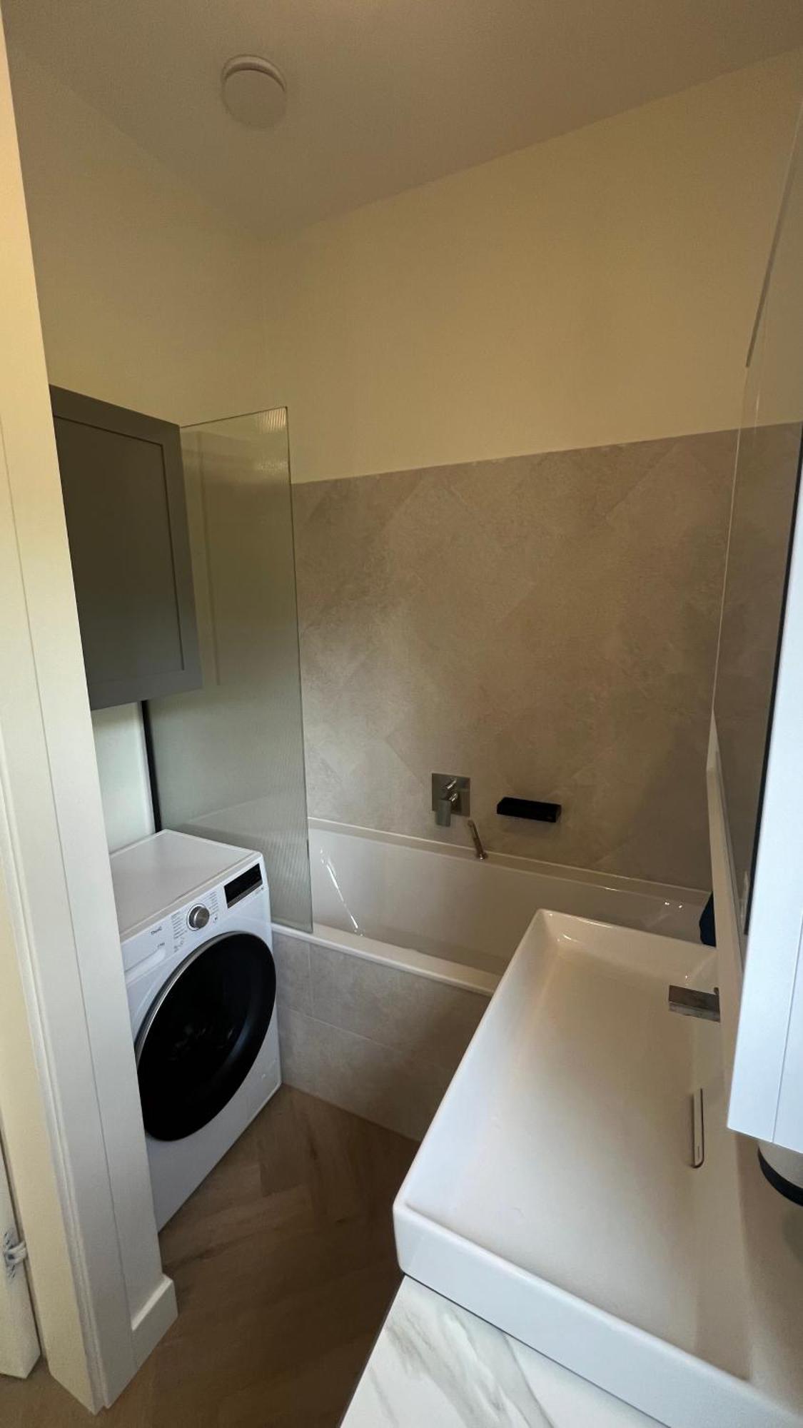 Daina Apartments Self Check-In Vilnius Luaran gambar